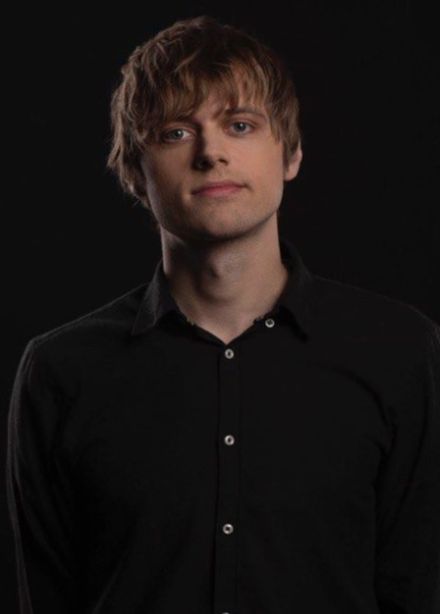 Ваня Усович